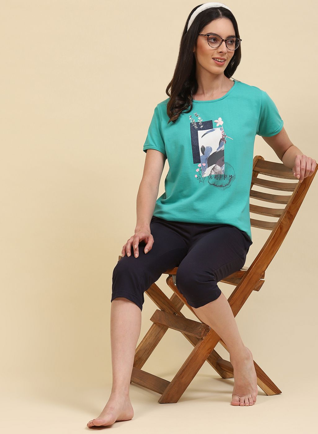 Women Green & NAvy Blue Printed Capri Set