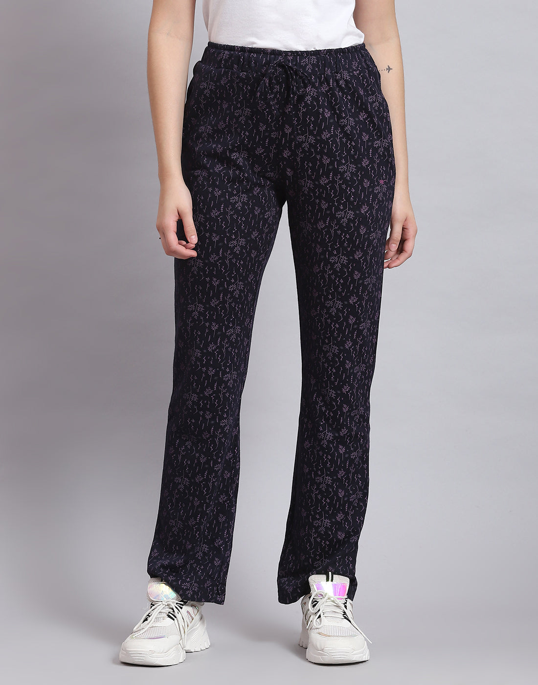 Women Navy Blue Printed Regular Fit Lower