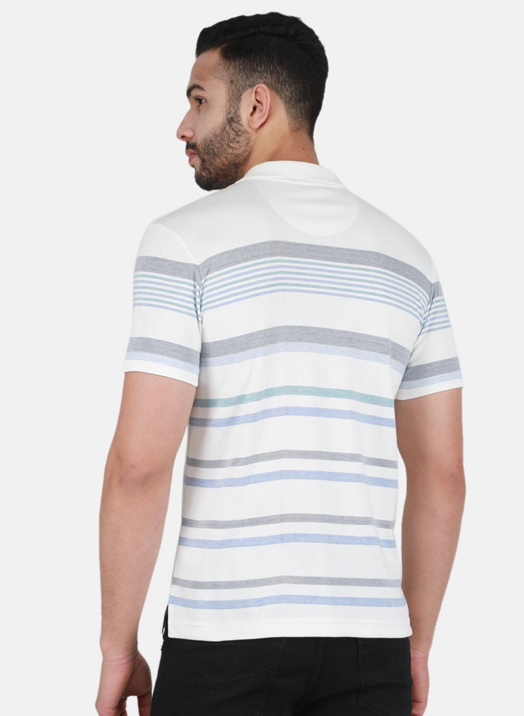 Men Off White & Blue Printed T-Shirt