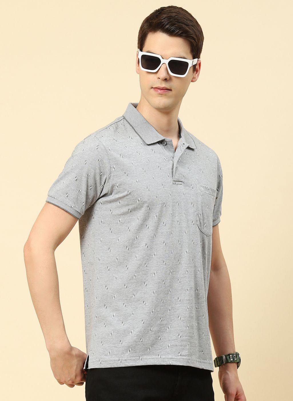 Men Grey Jaquard T-Shirt