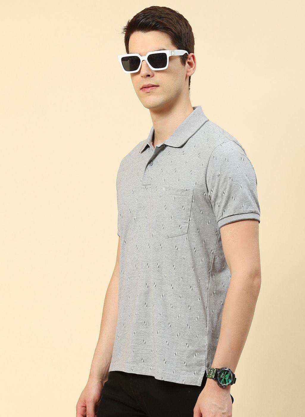Men Grey Jaquard T-Shirt