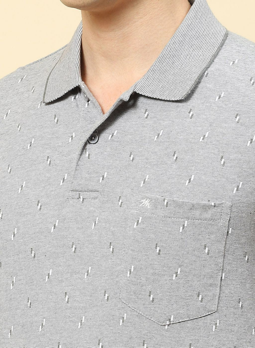 Men Grey Jaquard T-Shirt