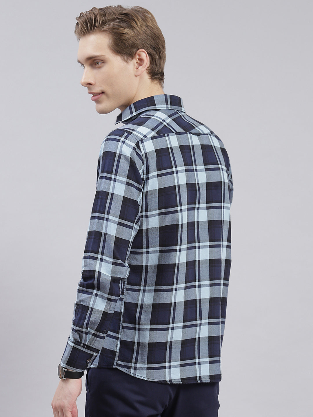 Men Blue Check Collar Full Sleeve Shirts