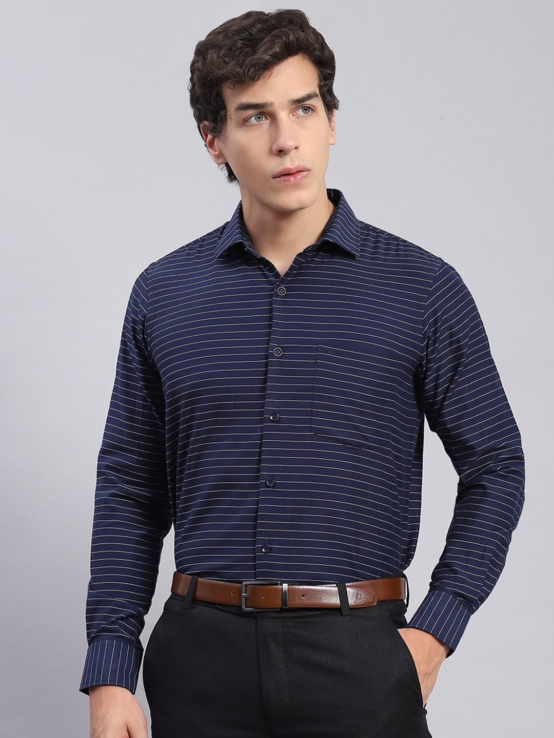 Men Navy Blue Stripe Spread Collar Full Sleeve Shirts