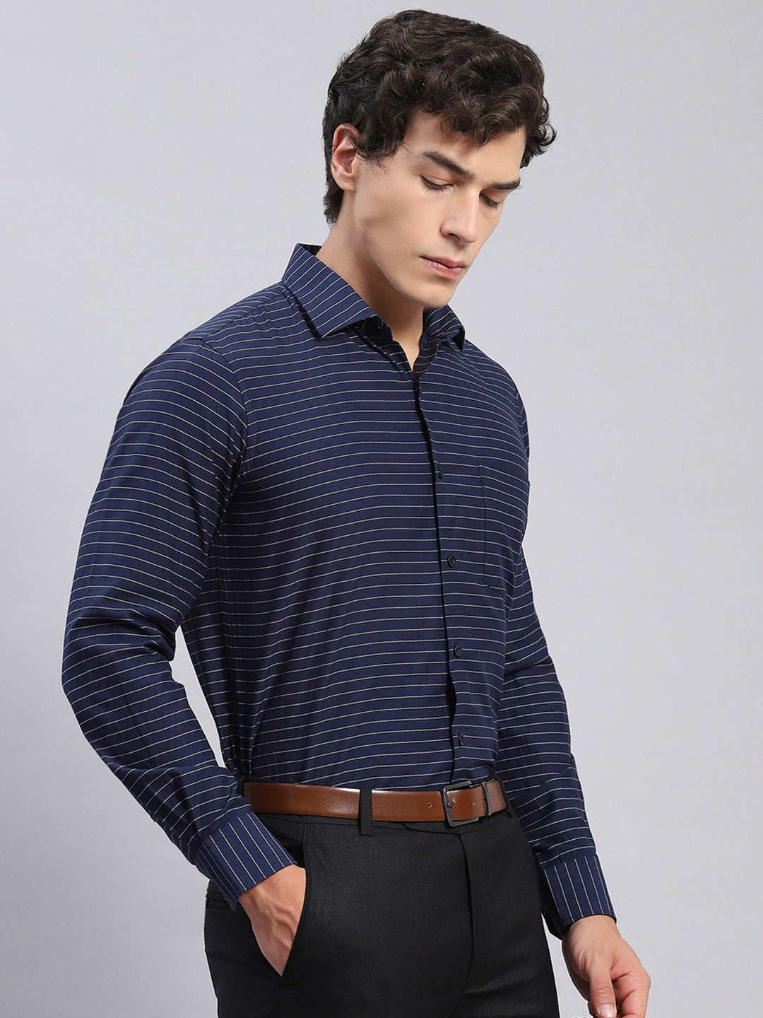 Men Navy Blue Stripe Spread Collar Full Sleeve Shirts