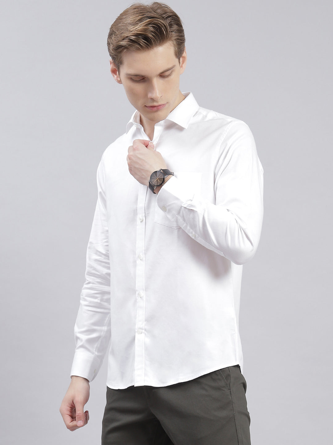 Men White Solid Collar Full Sleeve Shirts