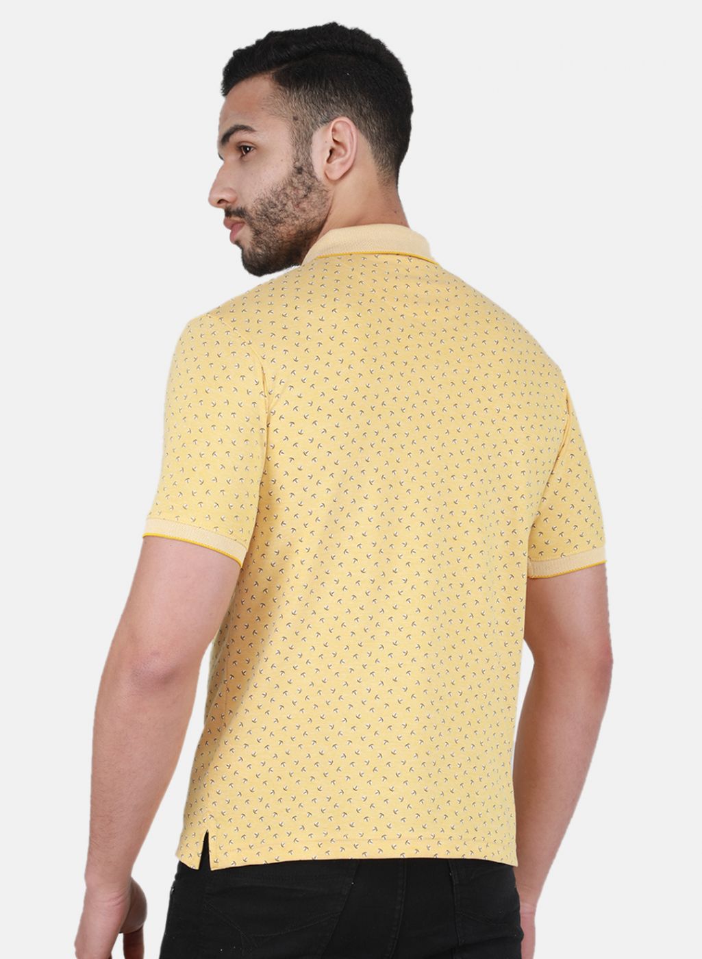 Men Yellow Printed T-Shirt