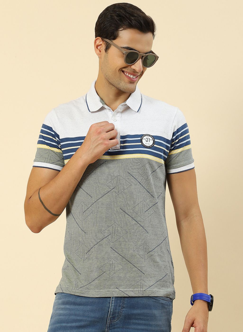 Men Green Jaquard T-Shirt