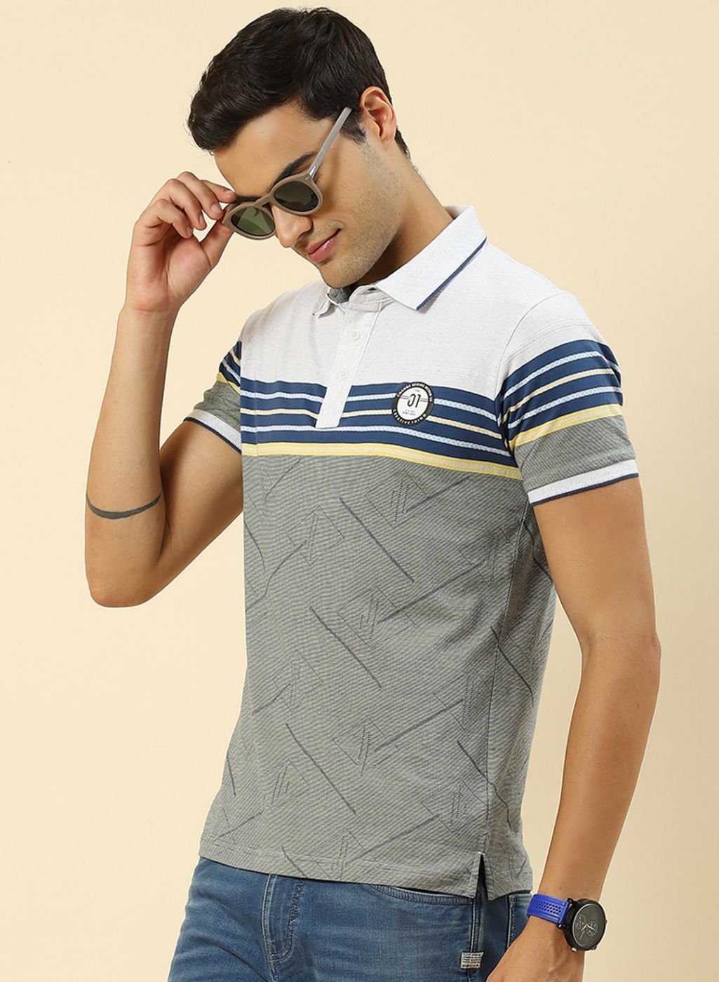 Men Green Jaquard T-Shirt