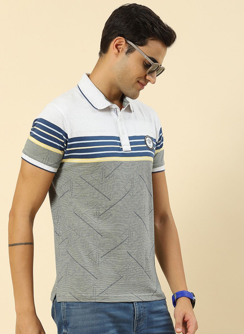 Men Green Jaquard T-Shirt