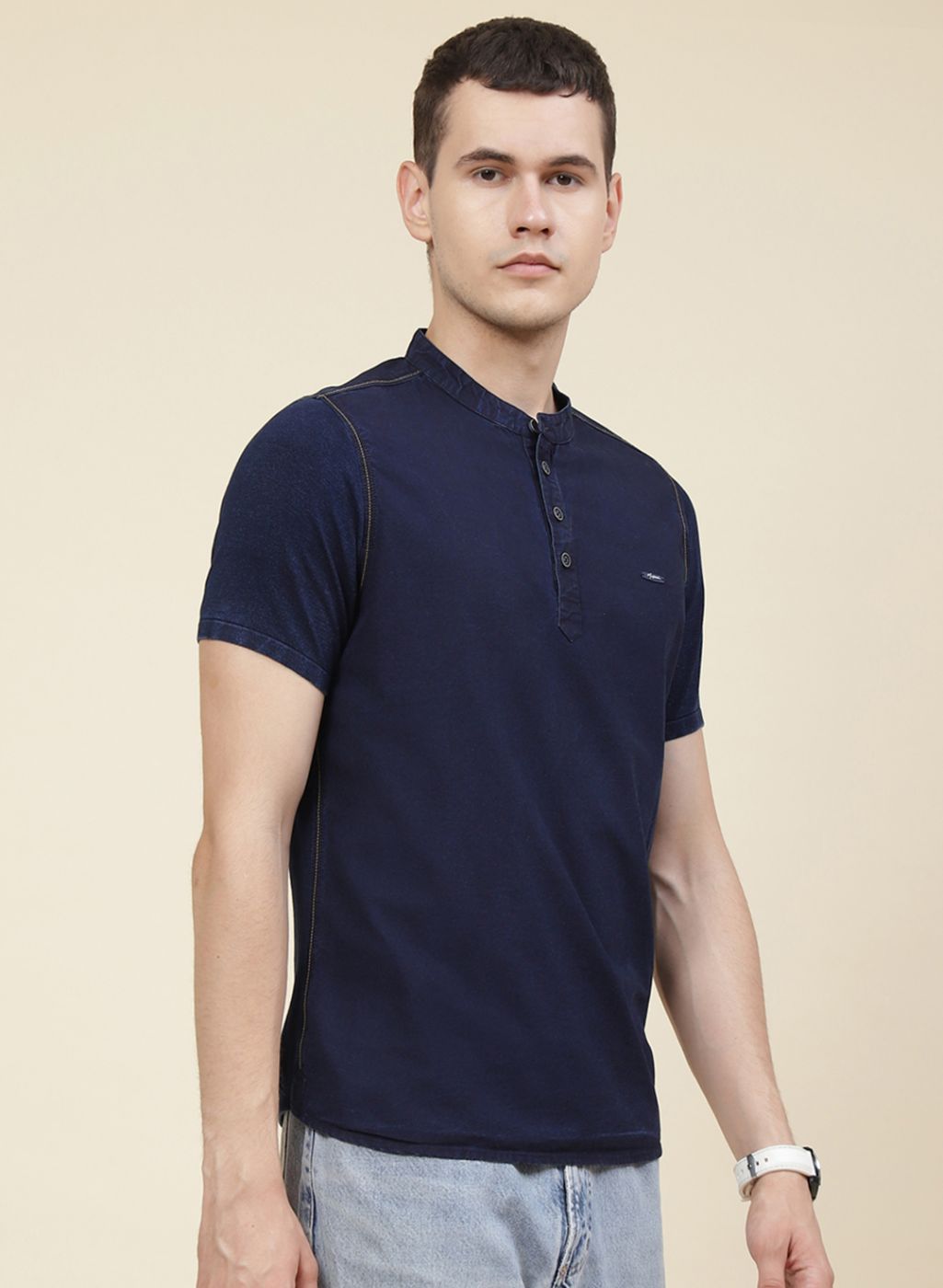 Men NAvy Blue Solid T-Shirt