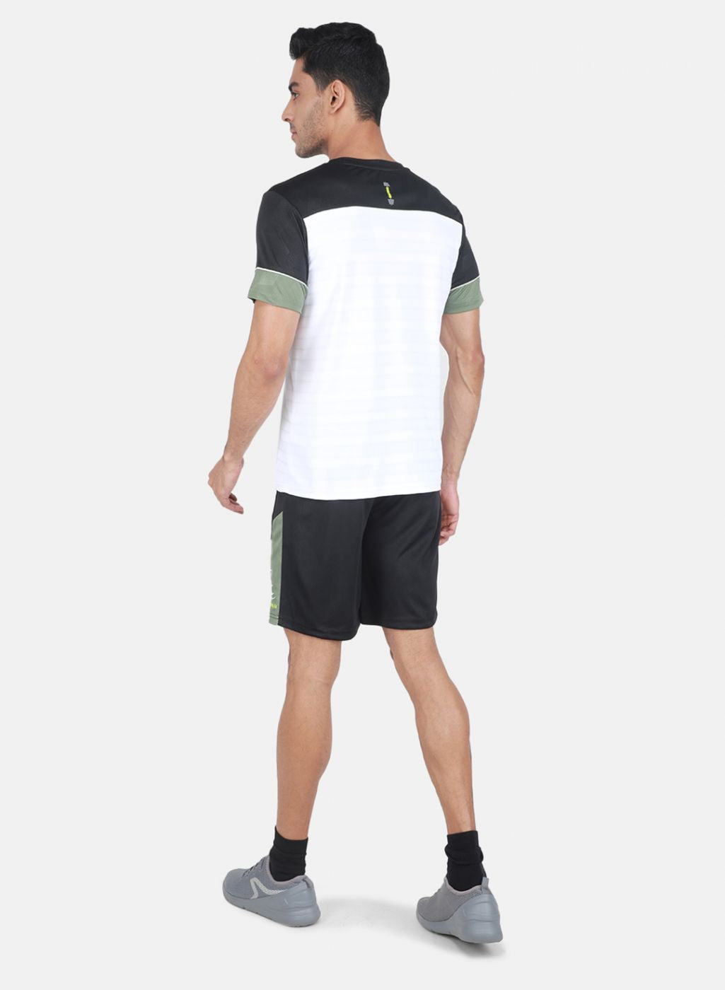 Men White & Black Solid Bermuda Set