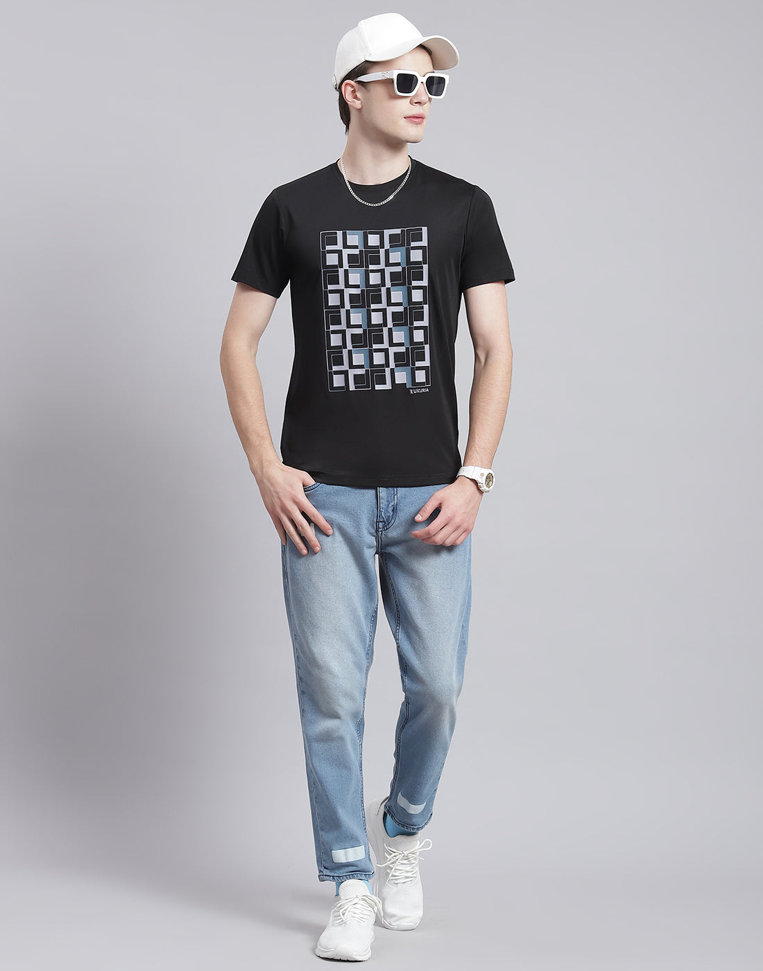 Men Black Printed Round Neck Half Sleeve T-Shirt