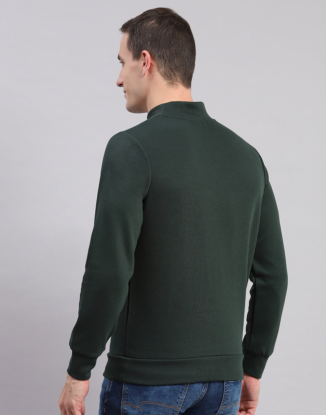 Men Green Solid T Neck Full Sleeve Sweatshirts