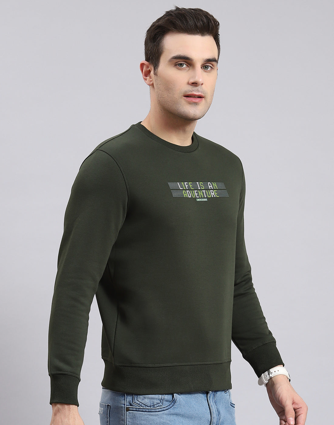 Men Olive Solid Round Neck Full Sleeve Sweatshirt
