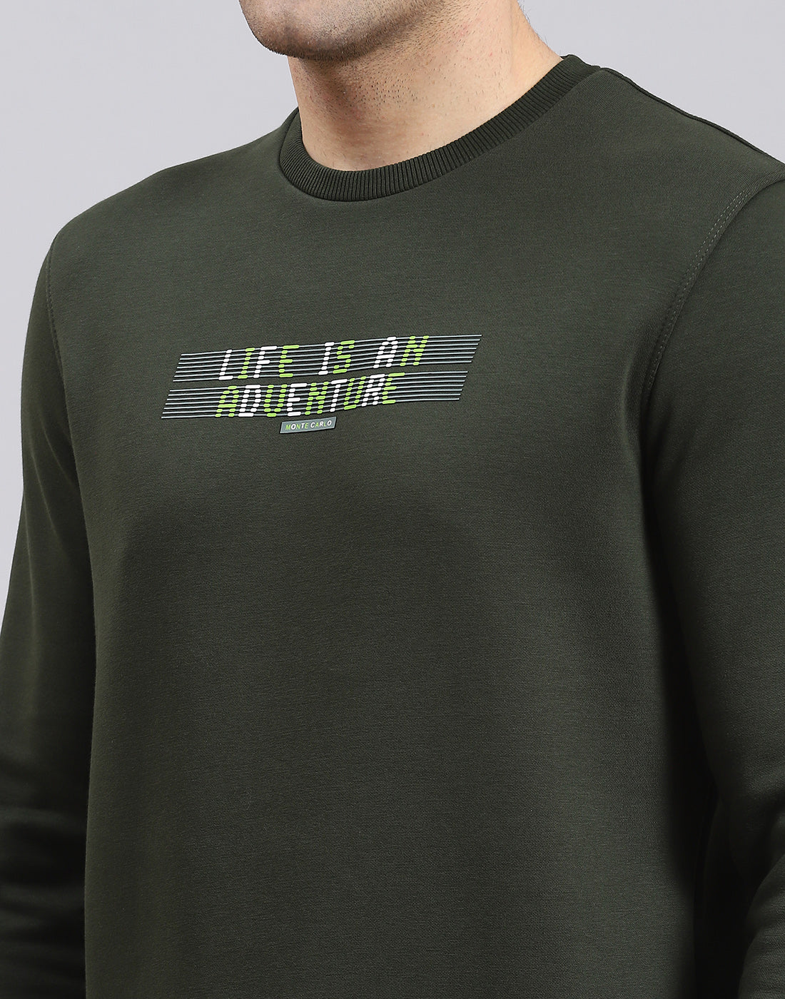 Men Olive Solid Round Neck Full Sleeve Sweatshirt