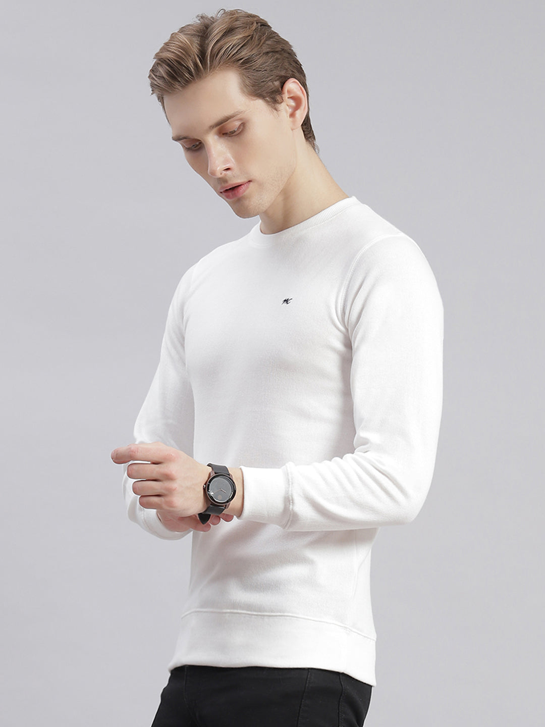 Men White Solid Round Neck Full Sleeve T-Shirts