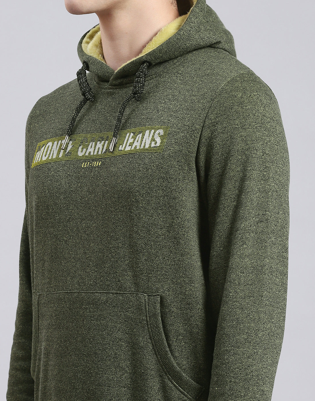 Men Green Solid Hooded Full Sleeve Sweatshirt