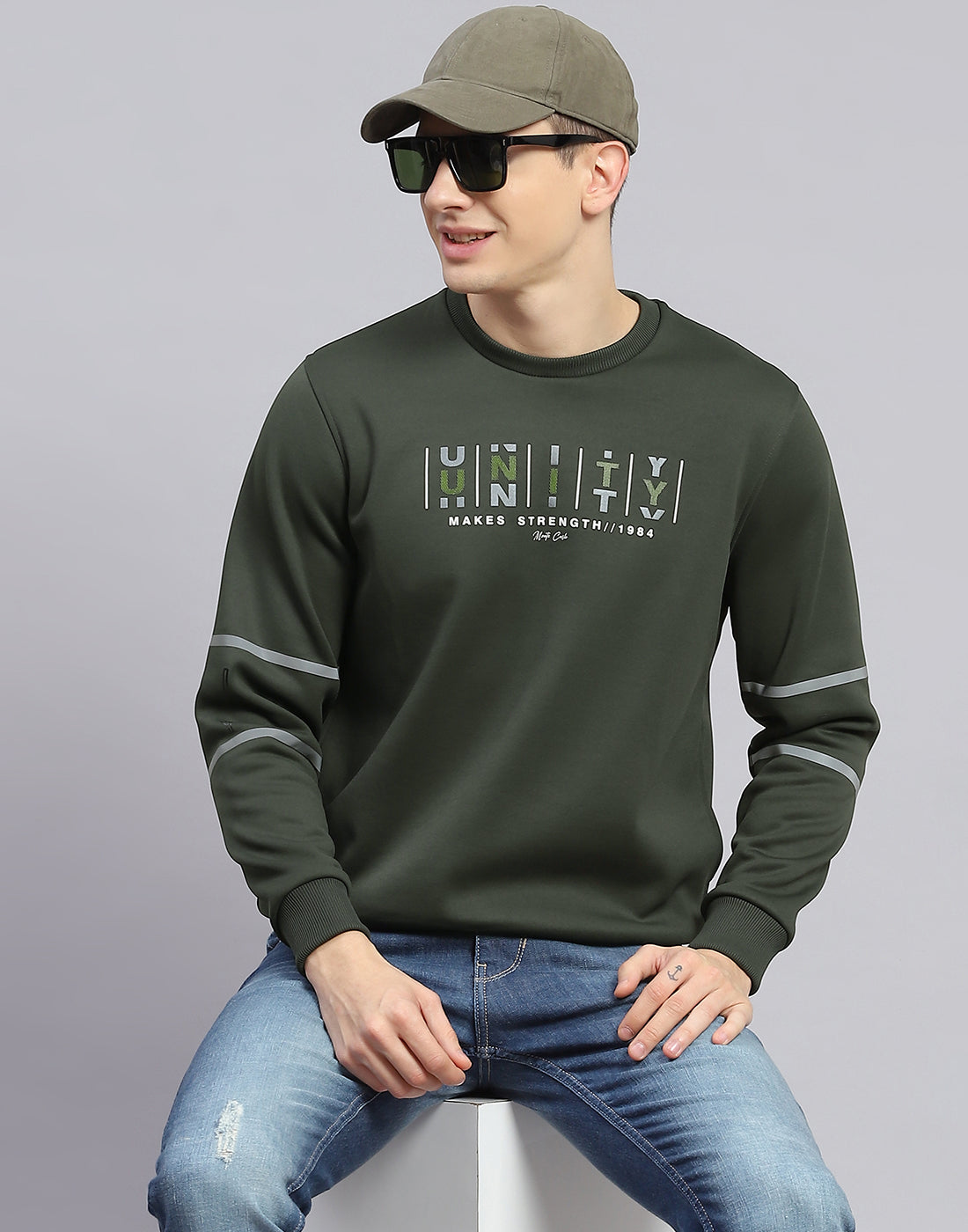 Men Olive Printed Round Neck Full Sleeve Sweatshirt