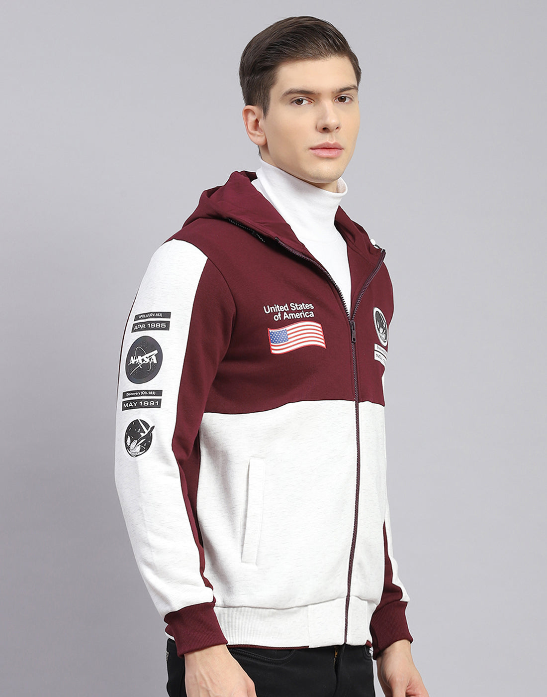 Men Maroon Solid Hooded Full Sleeve Sweatshirt