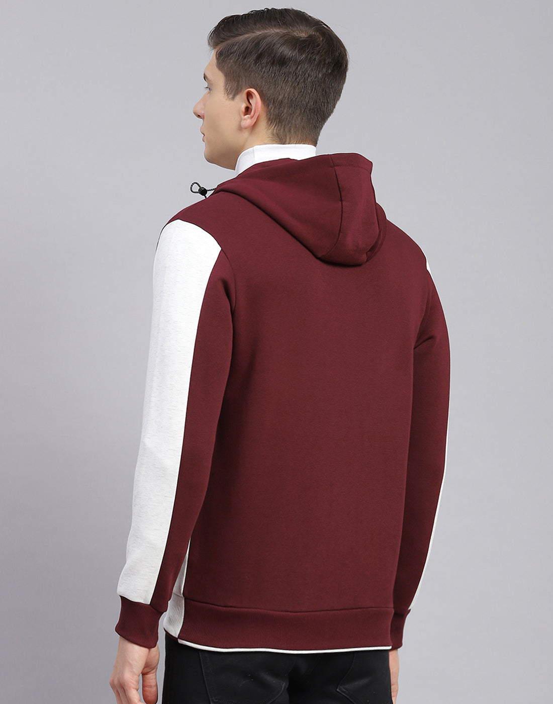 Men Maroon Solid Hooded Full Sleeve Sweatshirt