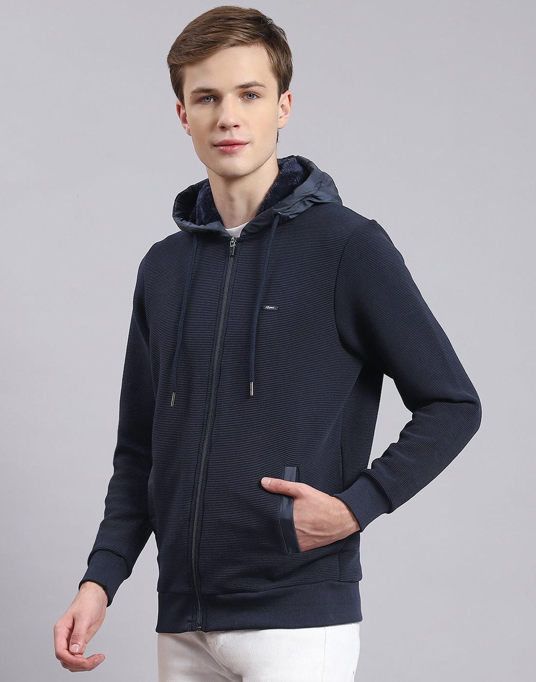 Men Navy Blue Solid Hooded Full Sleeve Sweatshirt