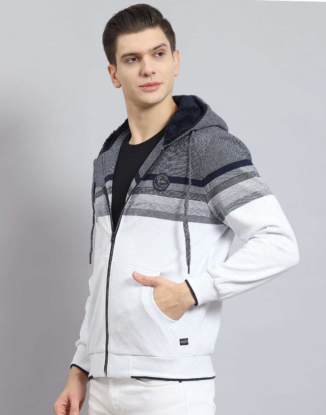 Men Navy Blue Solid Hooded Full Sleeve Sweatshirt