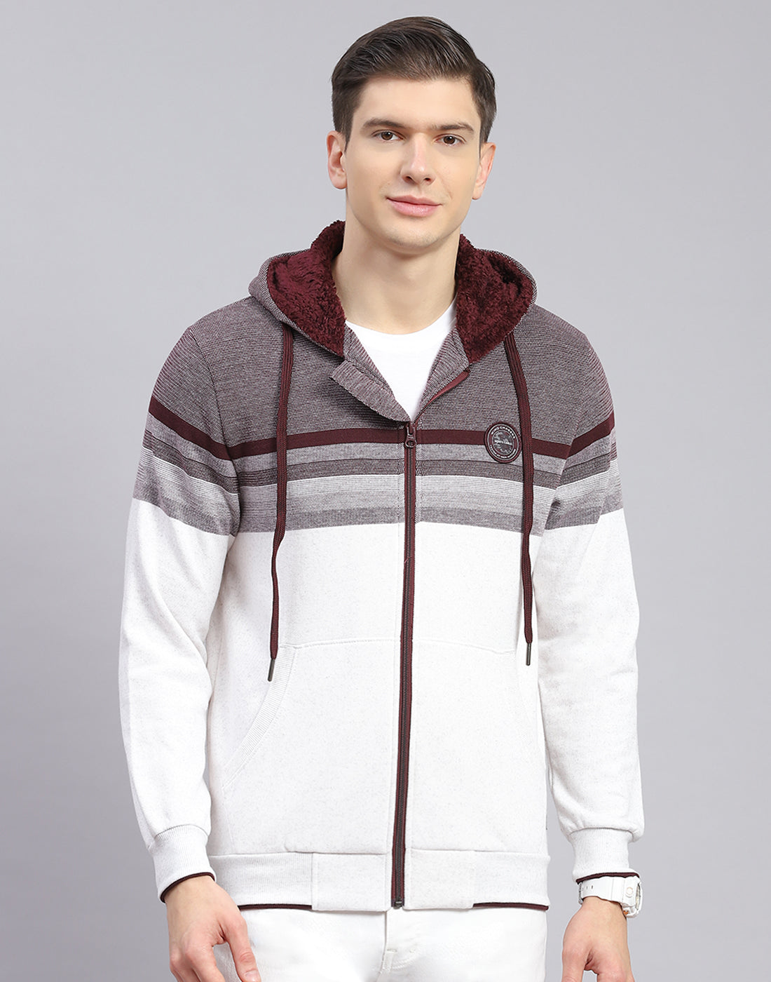 Men Maroon Solid Hooded Full Sleeve Sweatshirt