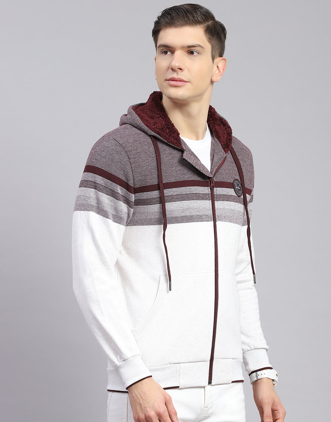 Men Maroon Solid Hooded Full Sleeve Sweatshirt
