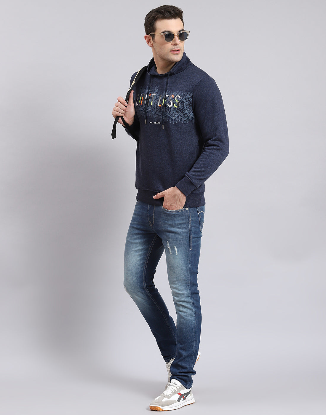 Men Blue Printed F Neck Full Sleeve Sweatshirt