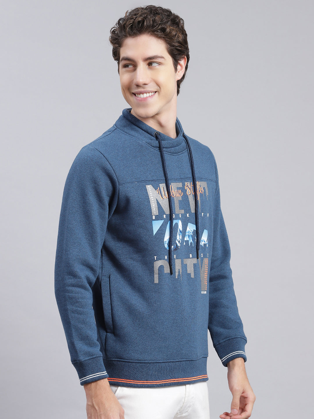 Men Blue Printed Cotton Blend Sweatshirt