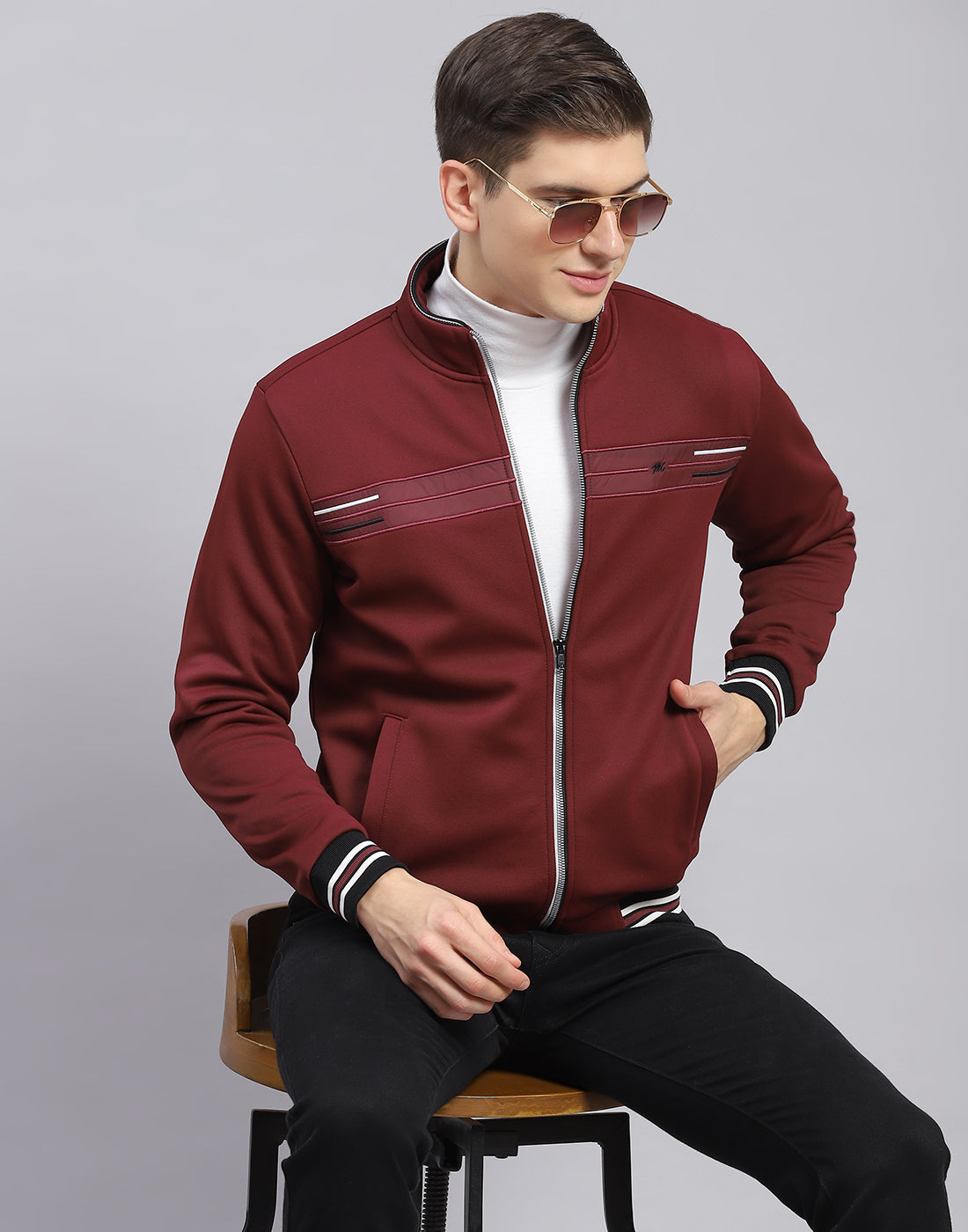 Men Maroon Solid Stand Collar Full Sleeve Sweatshirt