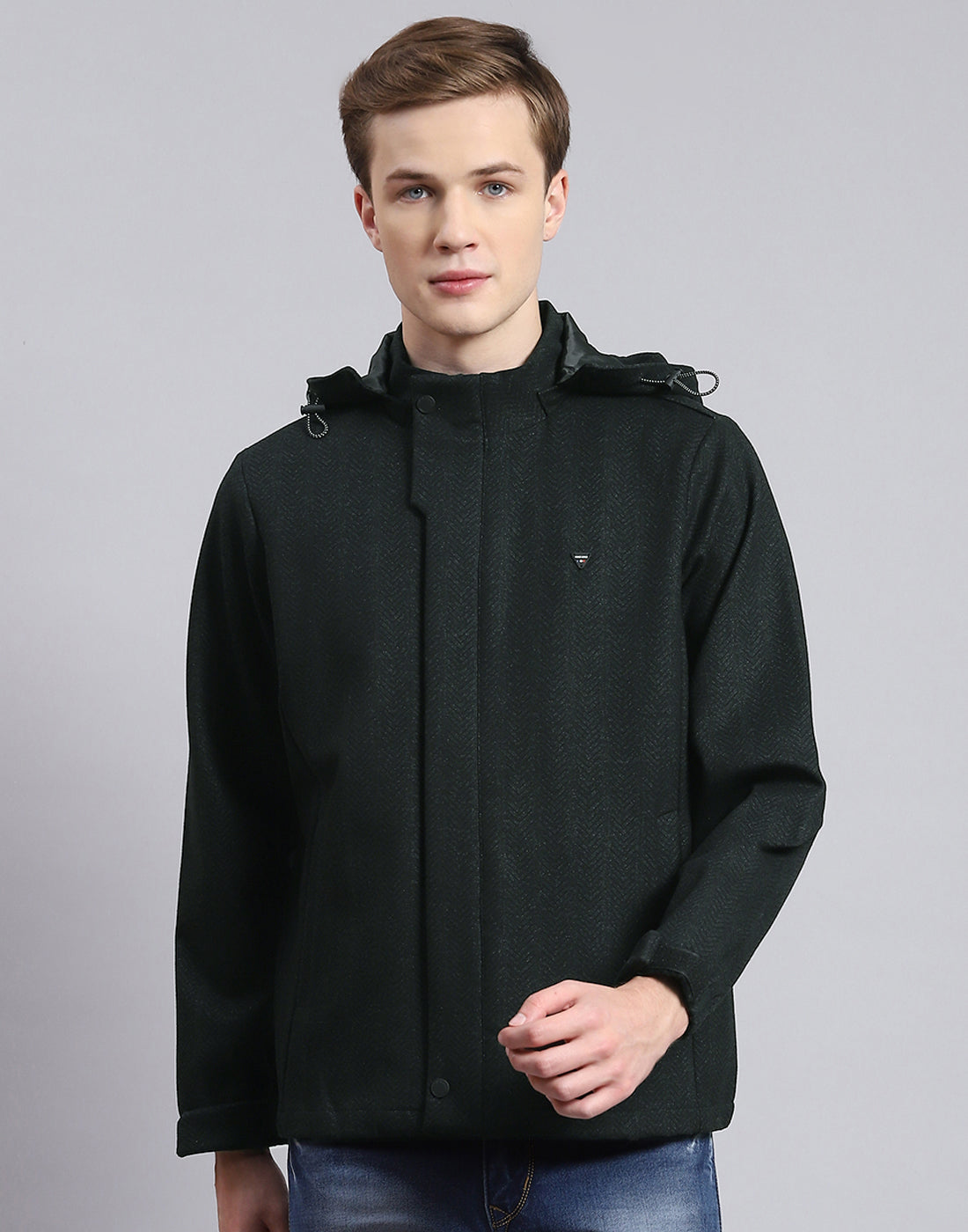 Men Olive Solid Hooded Full Sleeve Jacket