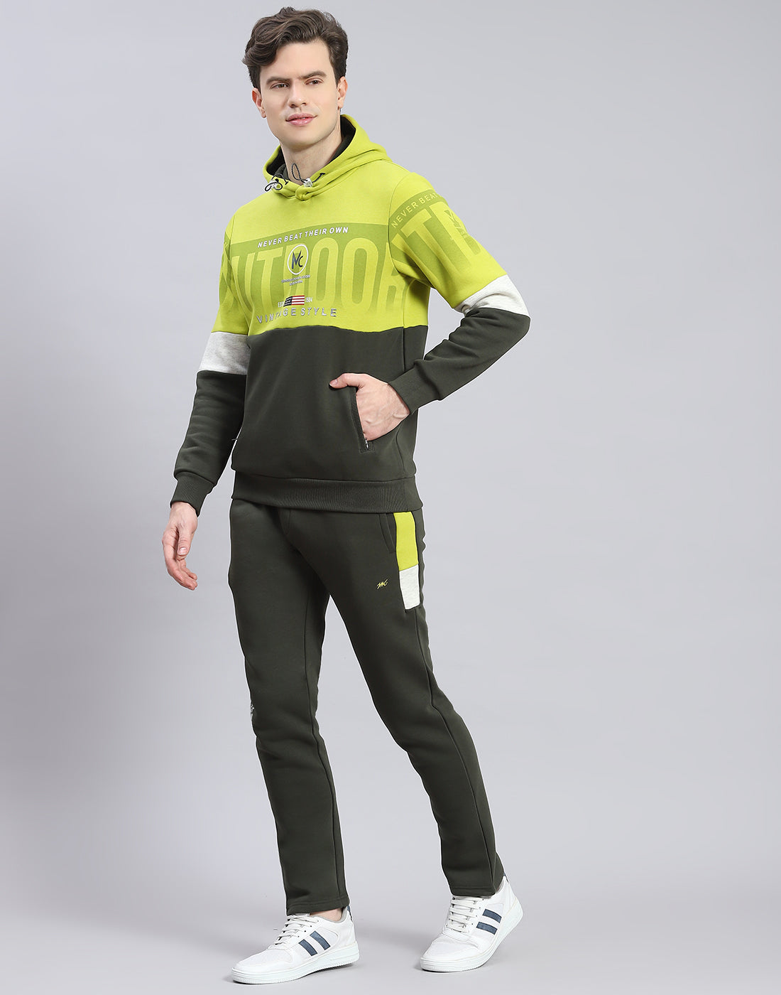 Men Olive Solid Hooded Full Sleeve Tracksuit