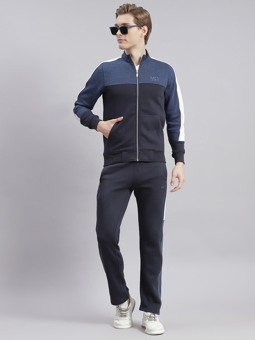 Men Navy Blue Solid Stand Collar Full Sleeve Tracksuits