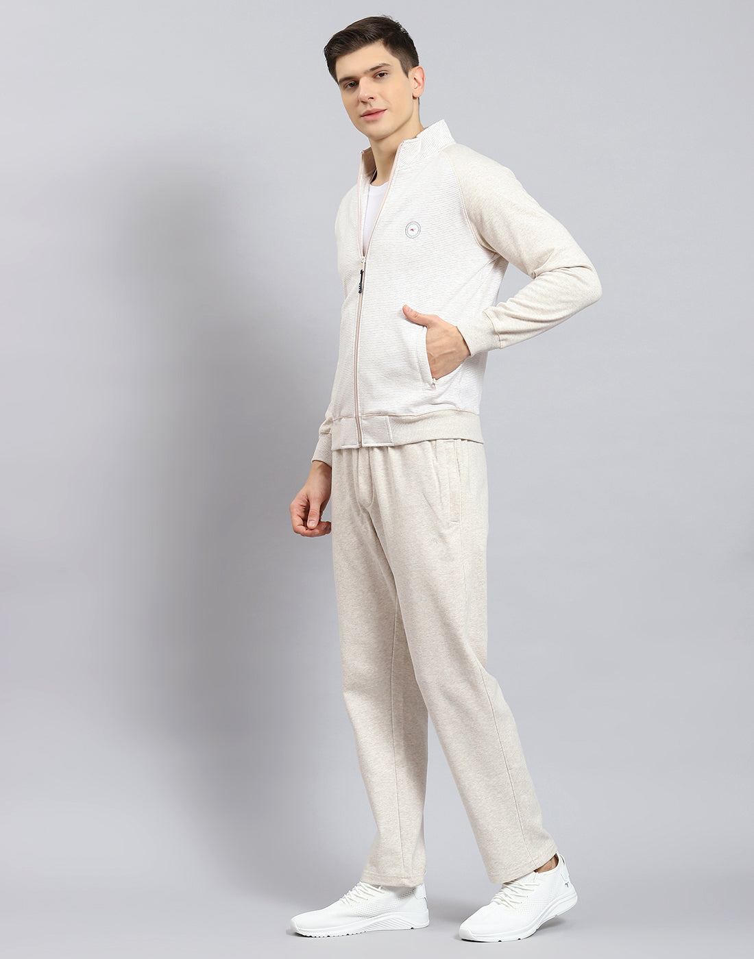 Men Off White Solid Stand Collar Full Sleeve Tracksuit
