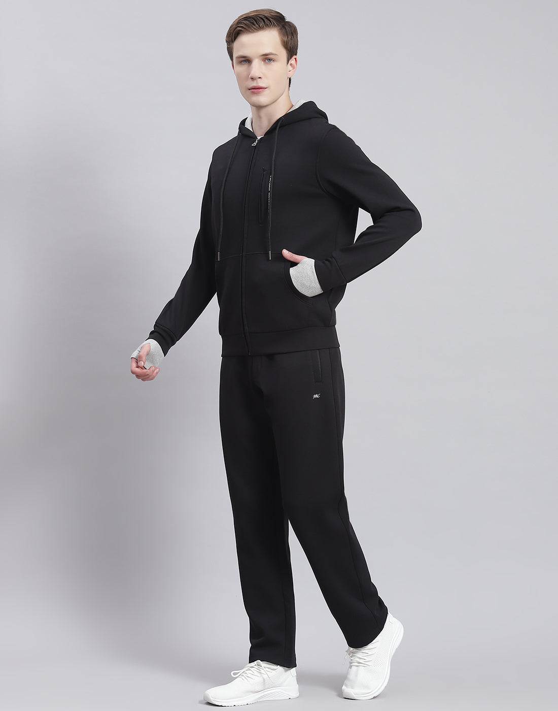 Men Black Solid Hooded Full Sleeve Tracksuit