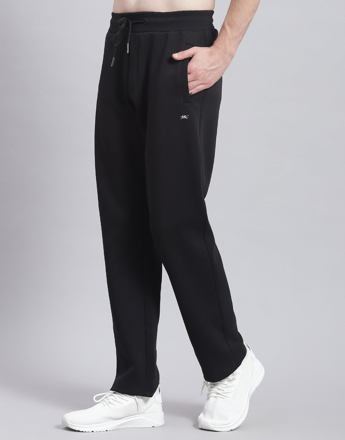 Men Black Solid Hooded Full Sleeve Tracksuit