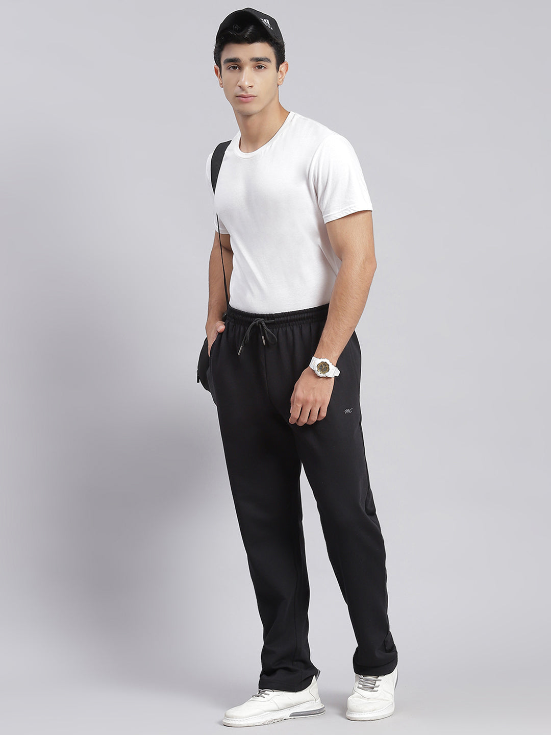 Men Black Solid Regular Fit Winter Lowers