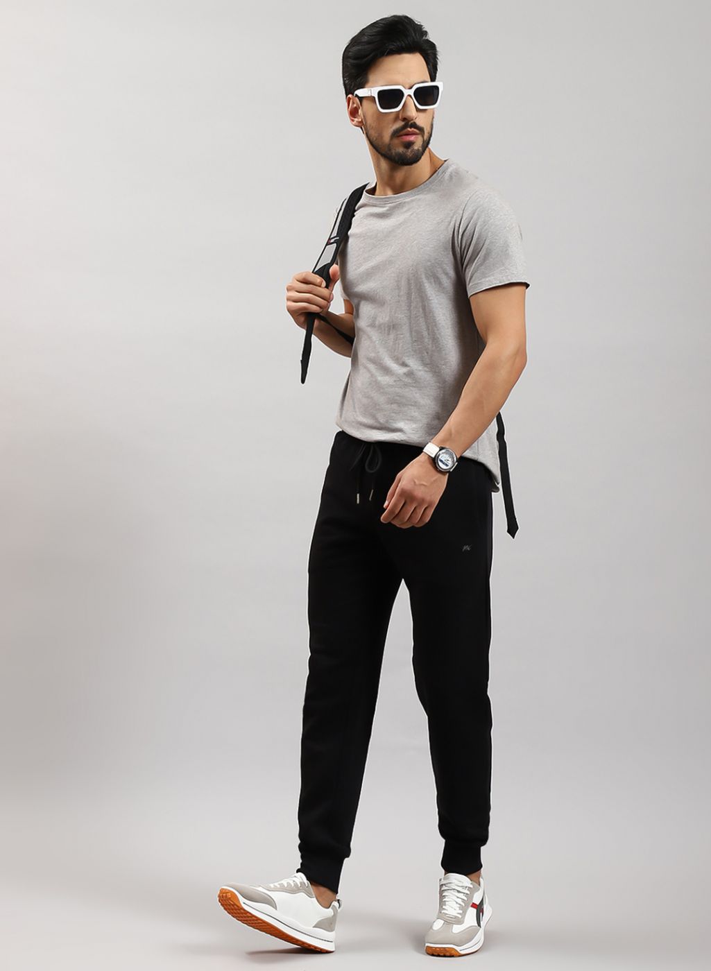 Men Black Solid Cotton Blend Winter Lower