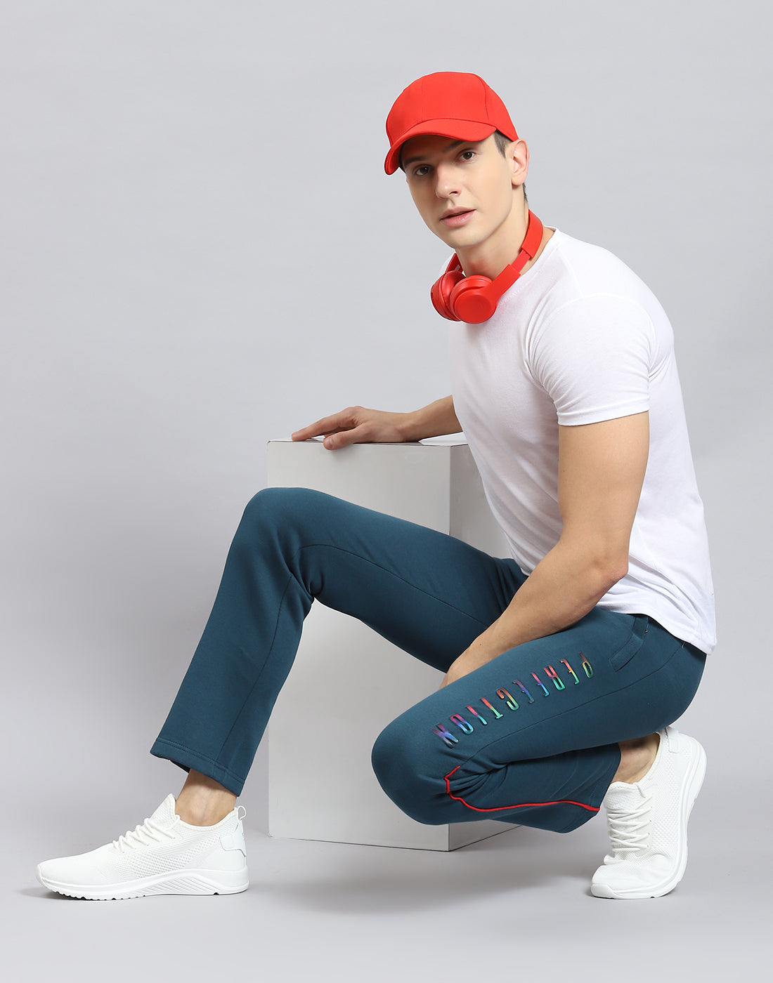 Men Teal Blue Solid Regular Fit Winter Lower