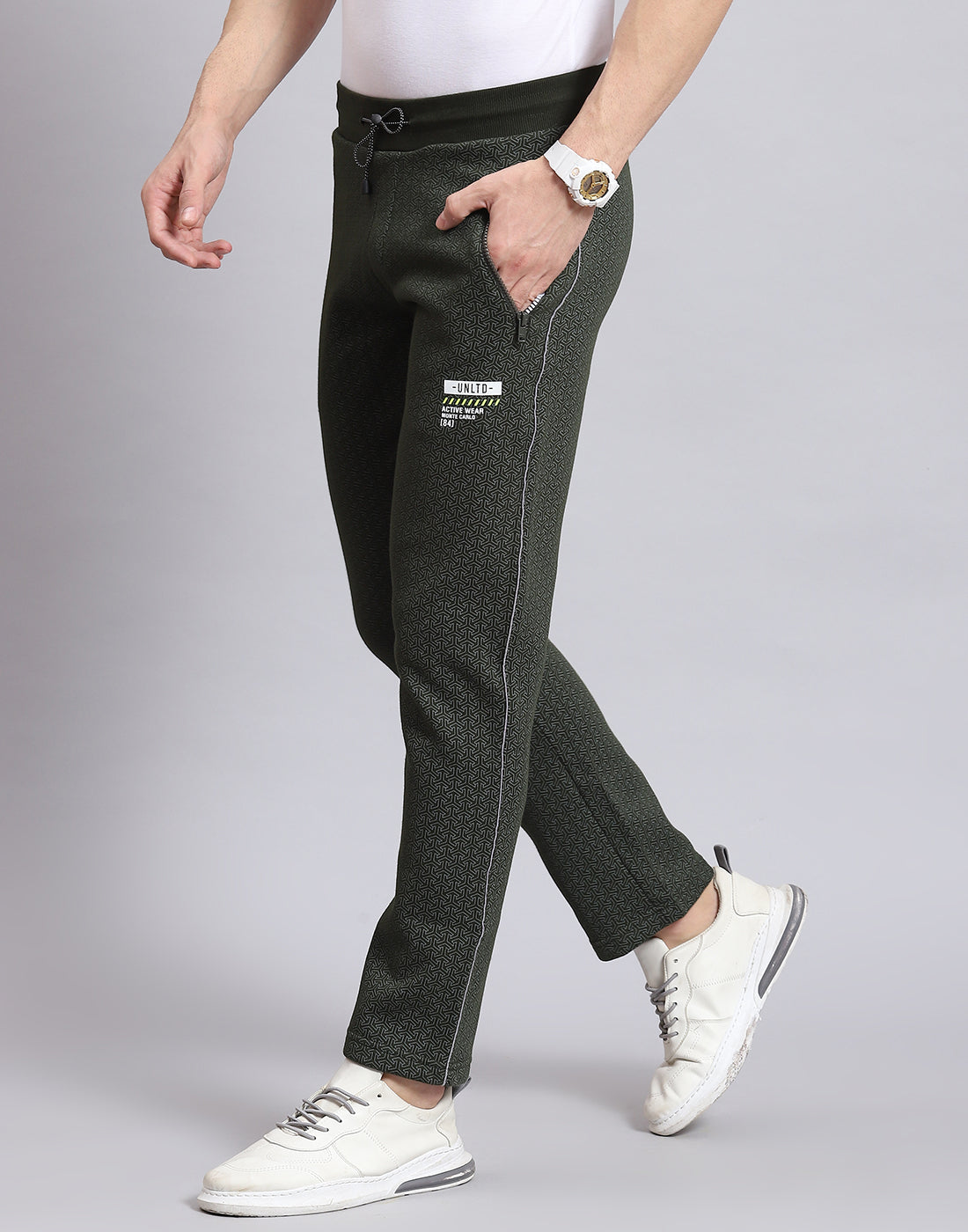 Men Olive Self Design Regular Fit Winter Lower