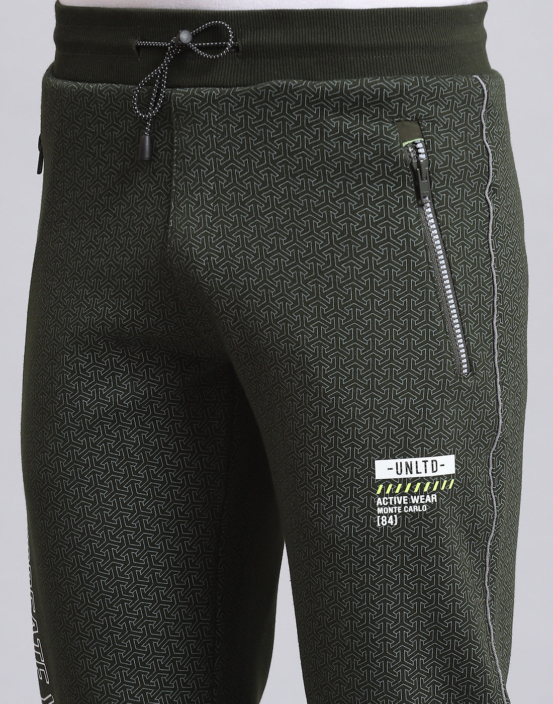 Men Olive Self Design Regular Fit Winter Lower