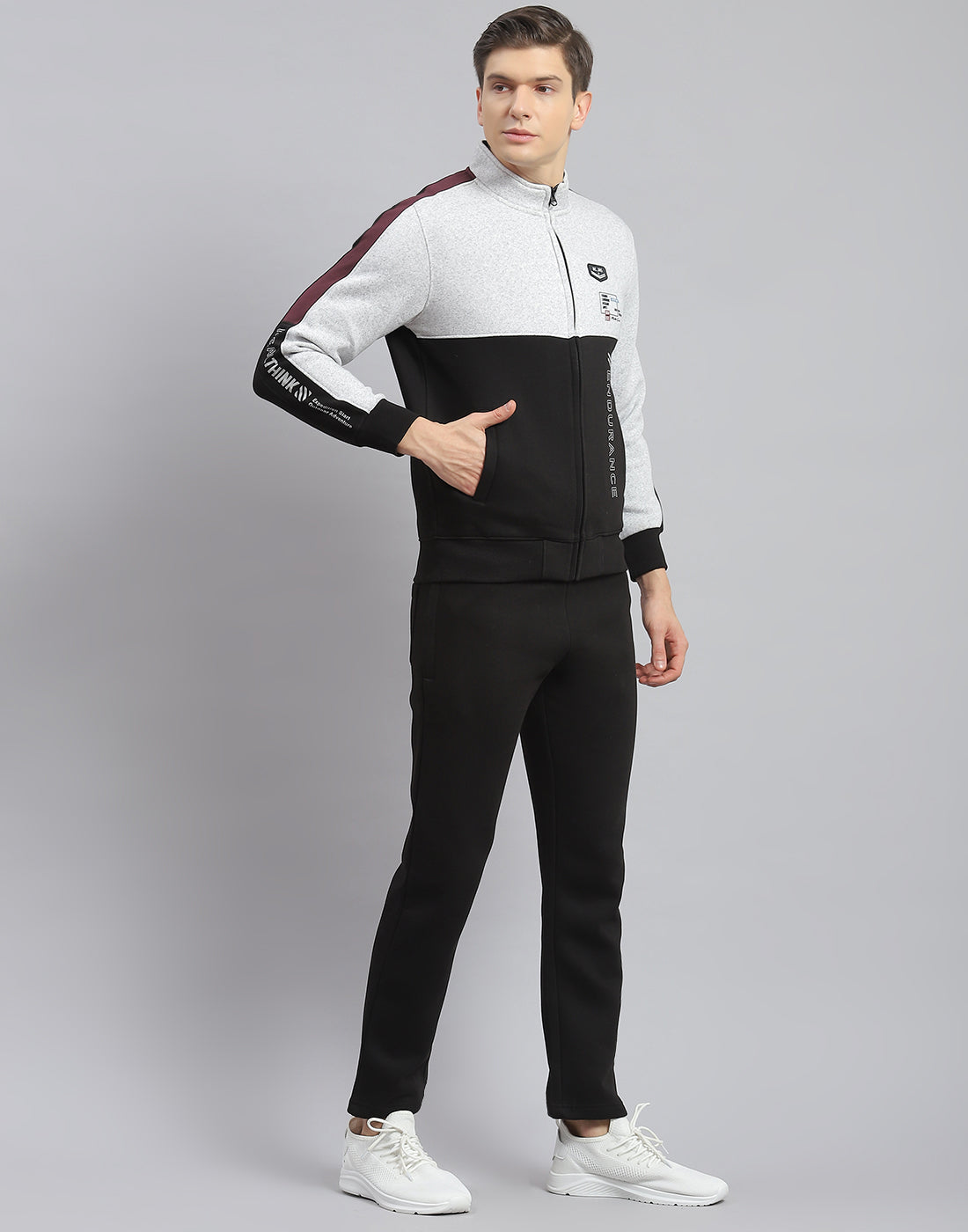Men Black Solid Stand Collar Full Sleeve Tracksuit