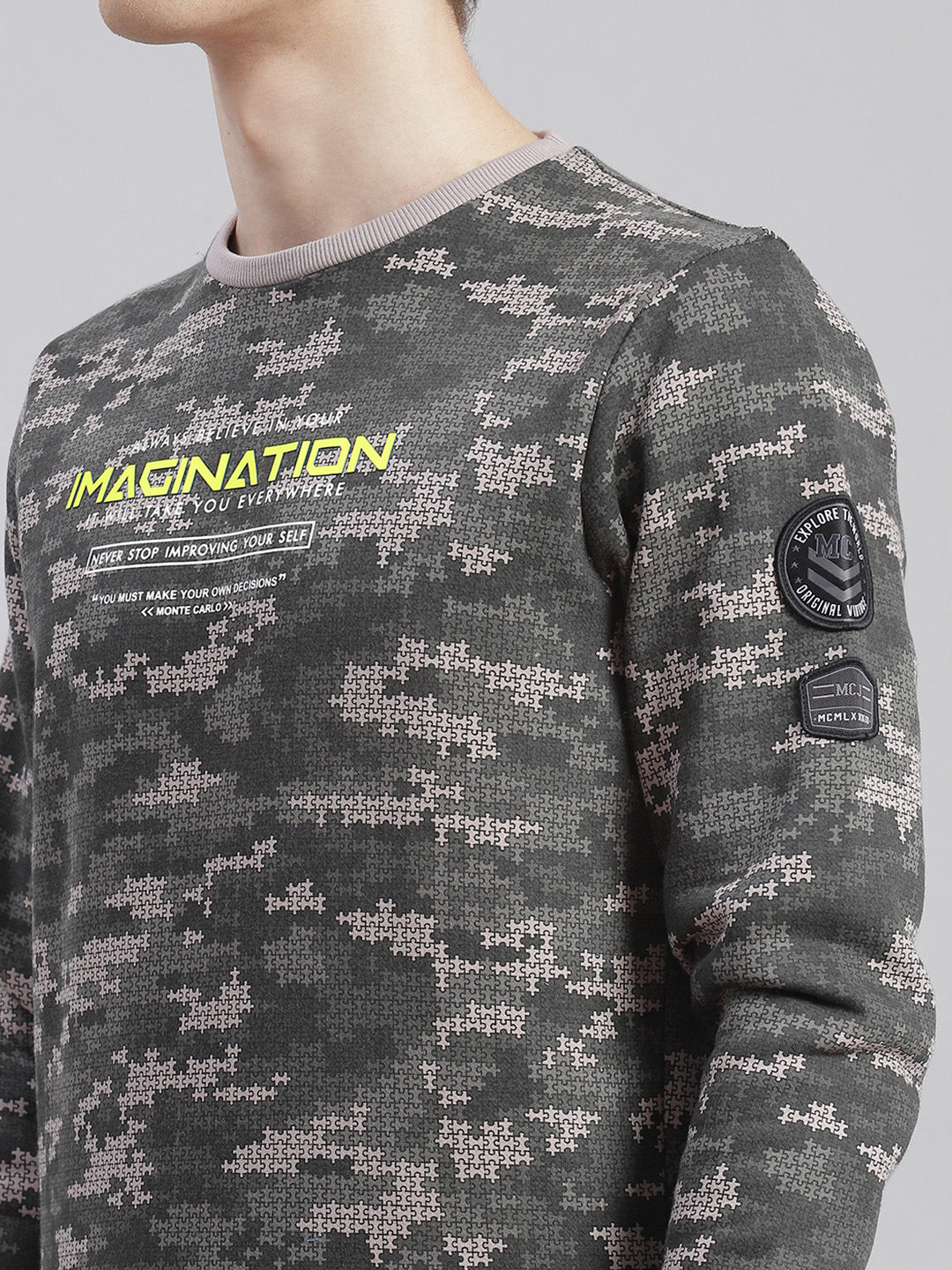 Men Grey Printed Round Neck Full Sleeve Tracksuits