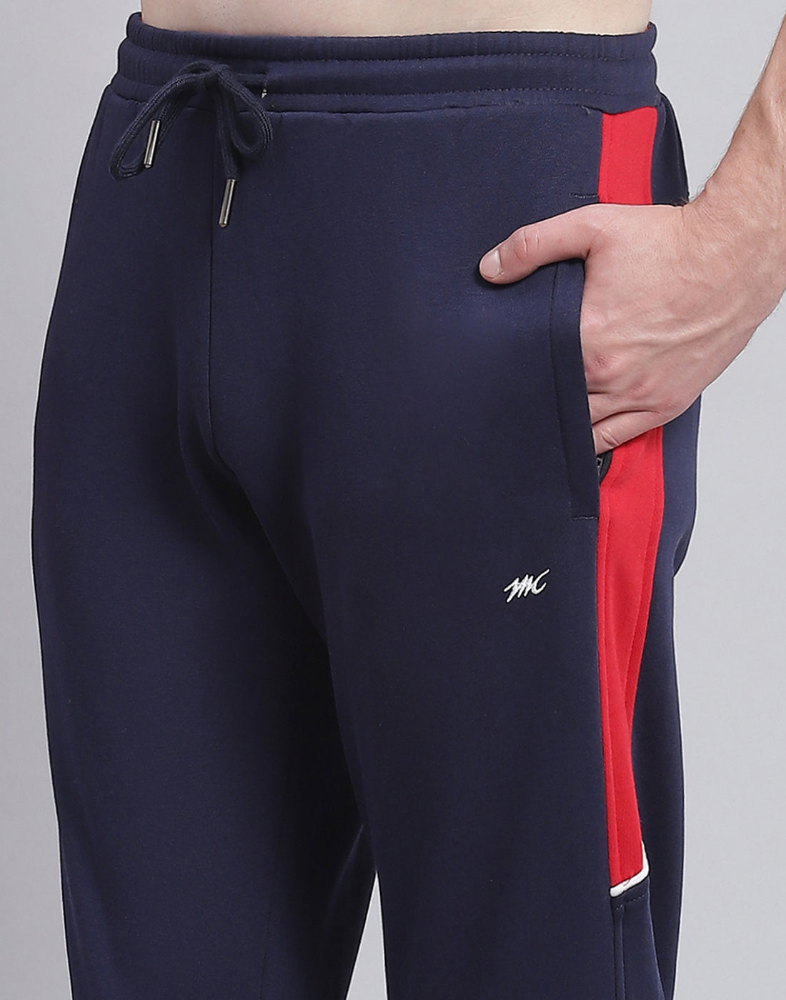 Men Red Solid Stand Collar Full Sleeve Tracksuit