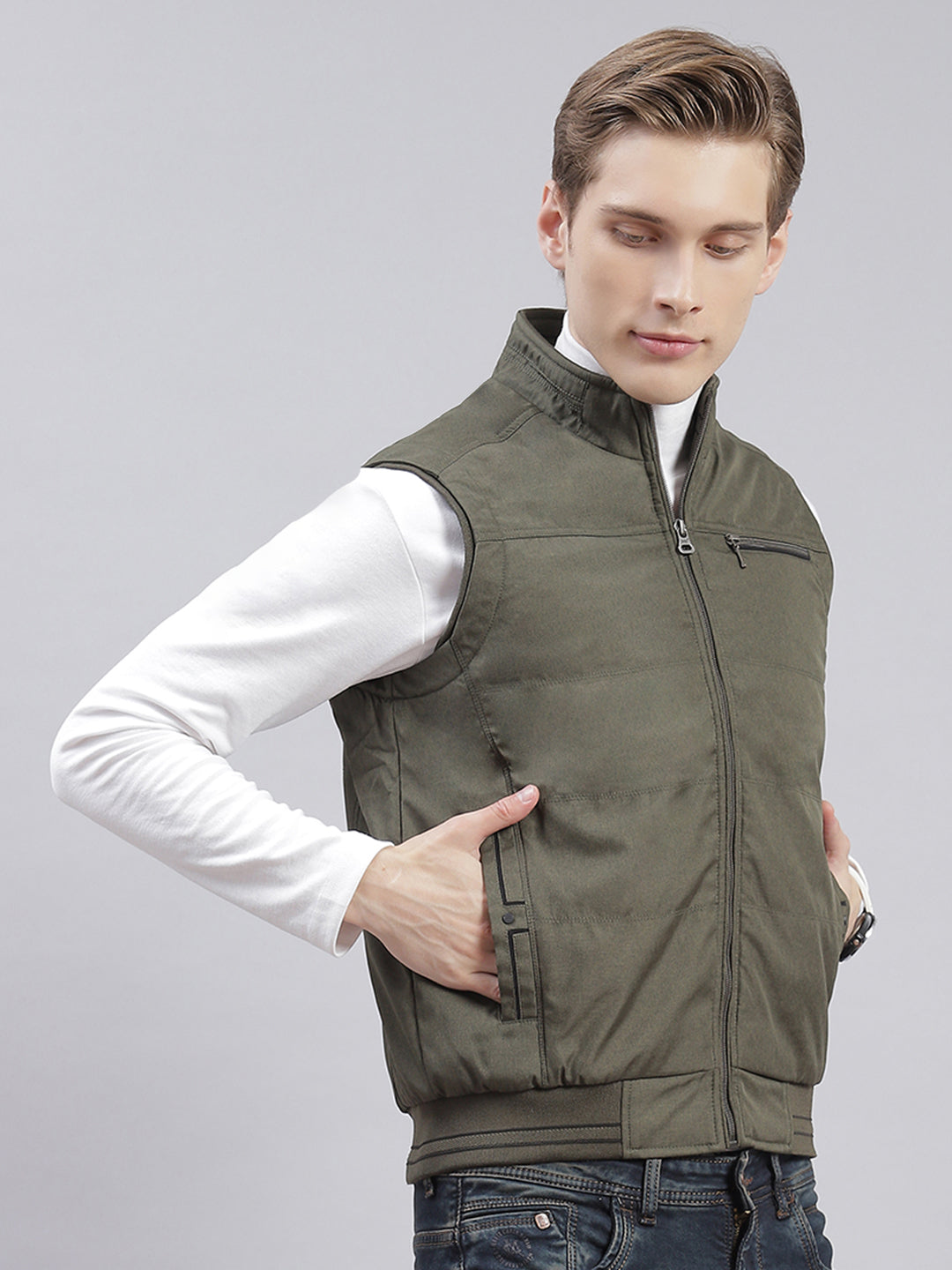Men Olive Solid Stand Collar Sleeveless Jackets