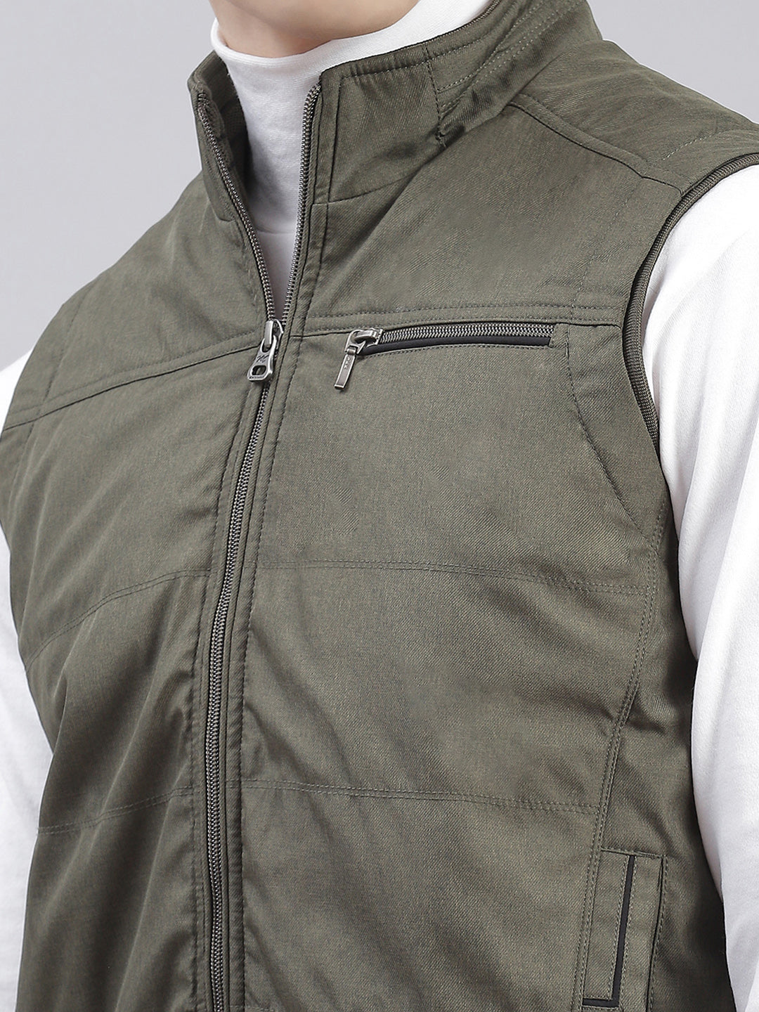 Men Olive Solid Stand Collar Sleeveless Jackets