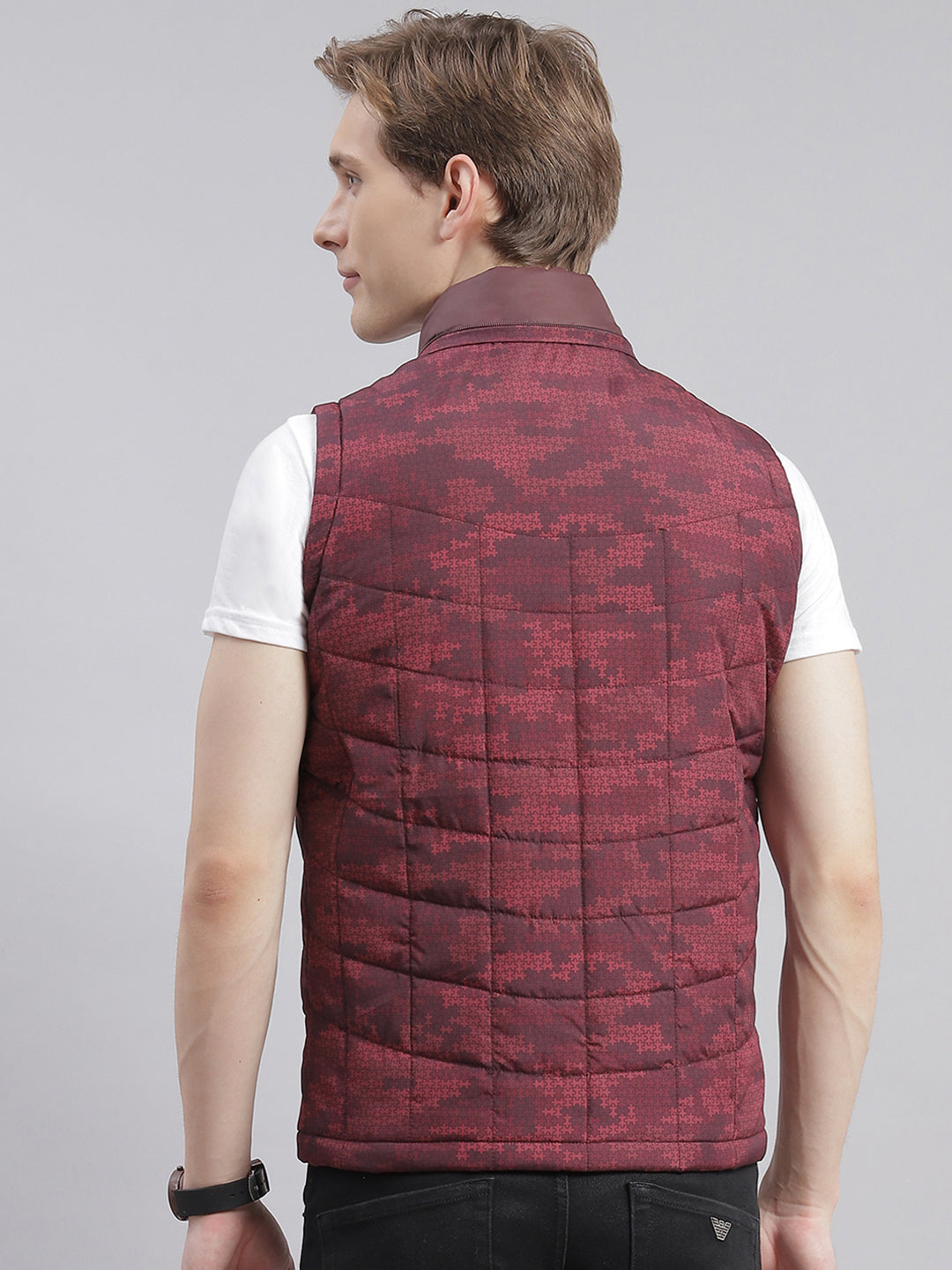 Men Maroon Printed Hooded Sleeveless Jackets