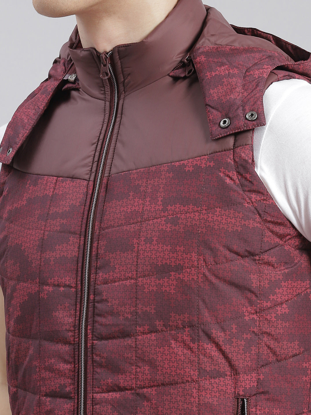 Men Maroon Printed Hooded Sleeveless Jackets